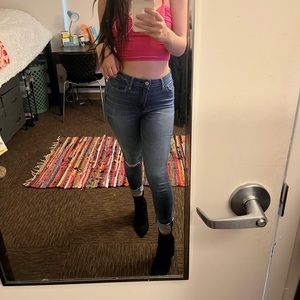 Abercrombie and Fitch ripped Jeans 💙